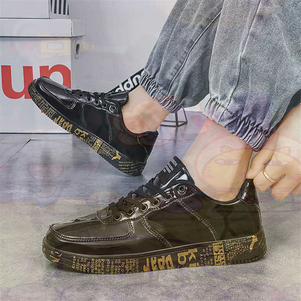 Round Foot Size 45 Sneakers Wh - Luxury Lifestyle Party 评论和价格